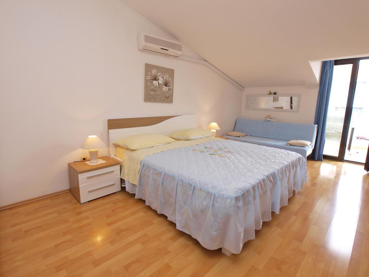 Apartments Milan 1048 Rovinj Luaran gambar