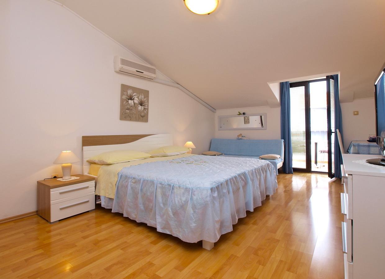 Apartments Milan 1048 Rovinj Luaran gambar