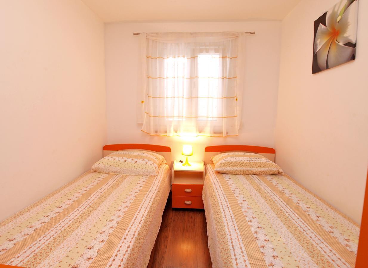 Apartments Milan 1048 Rovinj Luaran gambar
